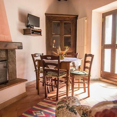 Le Casette Country House 2 Petricci Εξωτερικό φωτογραφία