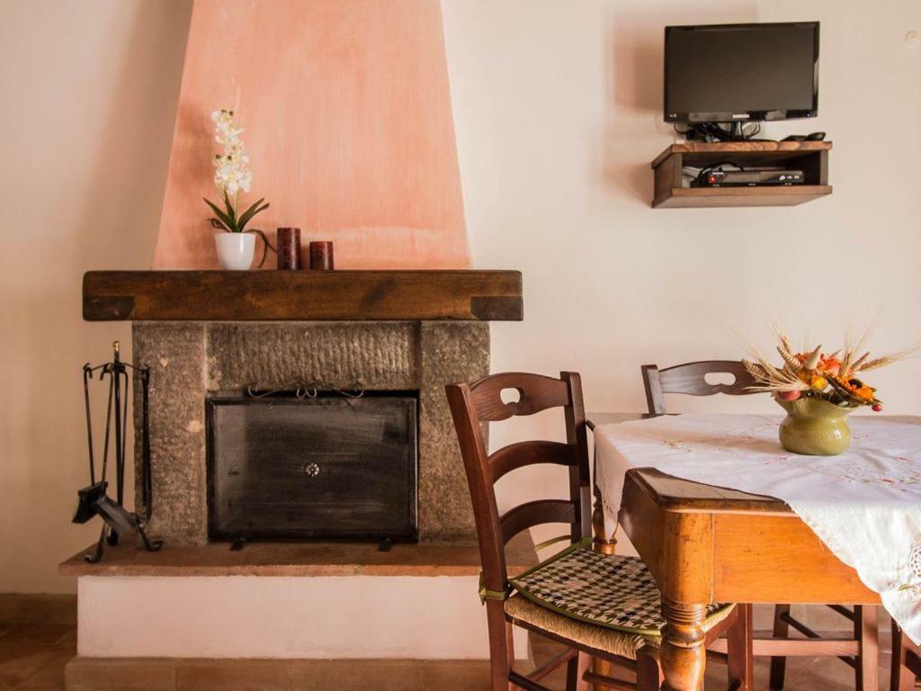 Le Casette Country House 2 Petricci Εξωτερικό φωτογραφία